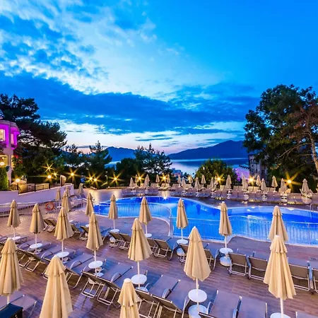 Isla Panorama Hotel 4*